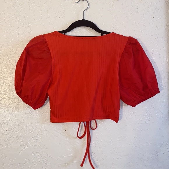 Cropped Ruched top - Picture 2 of 2